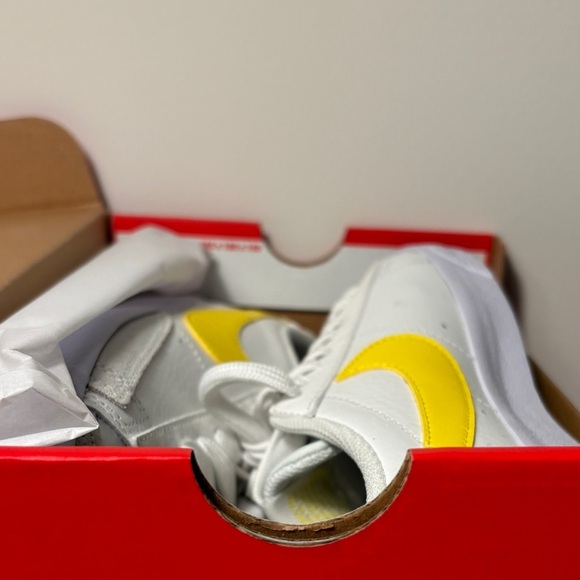 Nike Blazer Low ' 77 White / Yellow Womens Shoes 7Y / 8.5 Women Sneakers Shoes - Picture 6 of 8